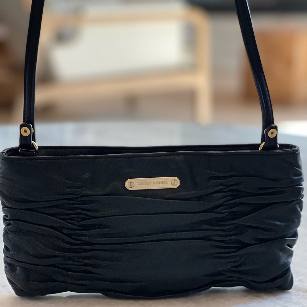 Michael Kors Ruched Removable Strap Leather Clutch-Shoulder Blk Bag